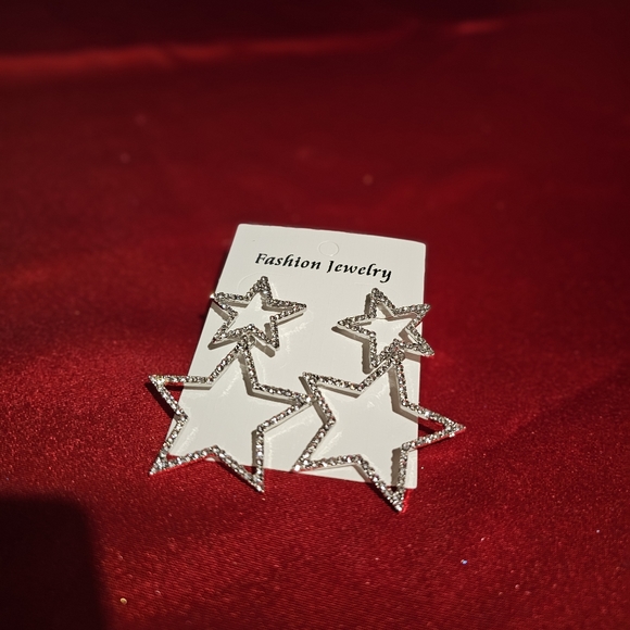 Star Fashion Earrings - Picture 2 of 4
